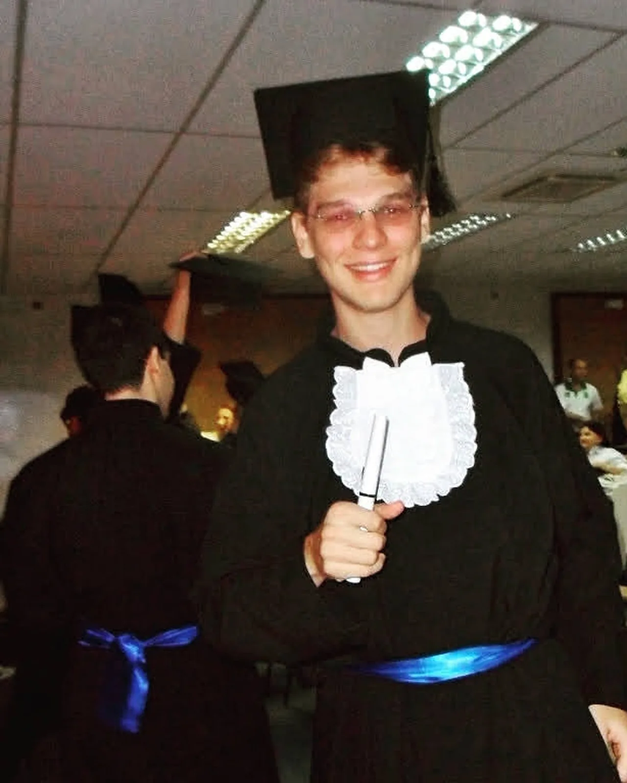 Ricardo Werlang de beca na formatura de Engenharia de Computação.